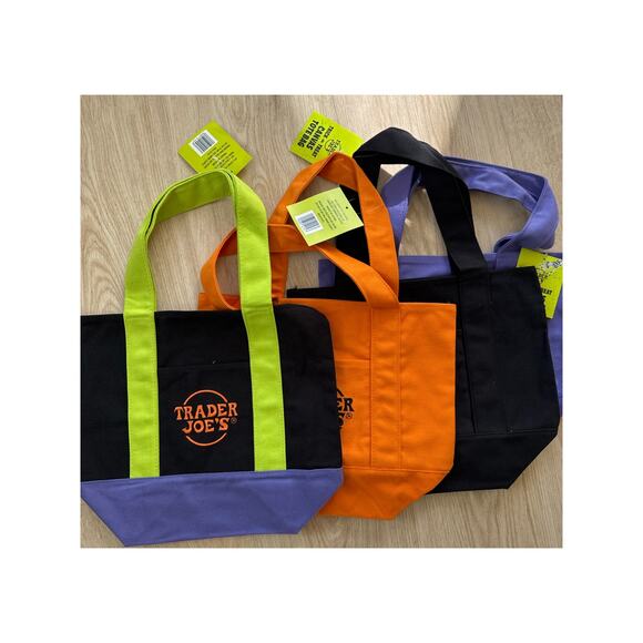 Trader Joe's Mini Tote (Set of 4) Halloween Trick-Or-Treat Canvas Bag-NWT - Picture 6 of 6